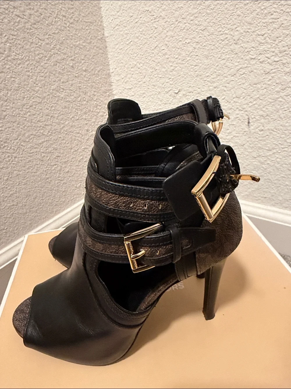 Michael Kors chic michael